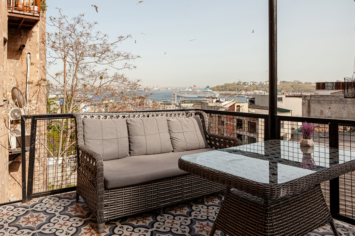 Rent an Apartment in Istanbul Galata Tower